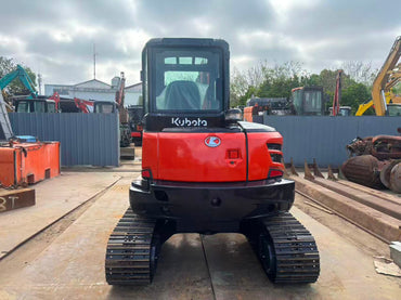 Kubota KX057