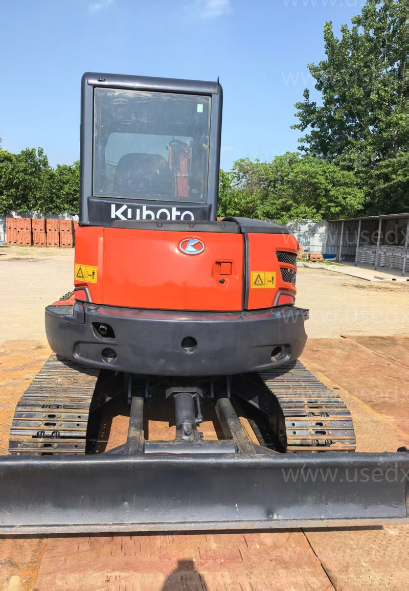 KUBOTA U55-4