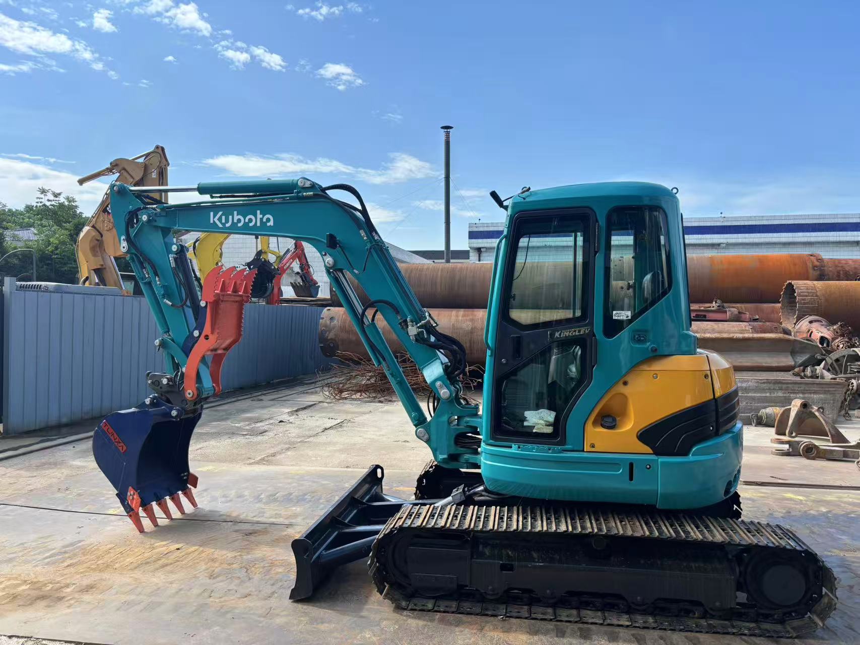 Kubota U50