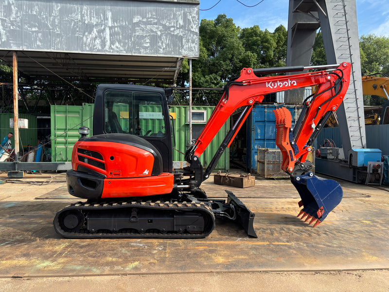 Kubota KX057-4