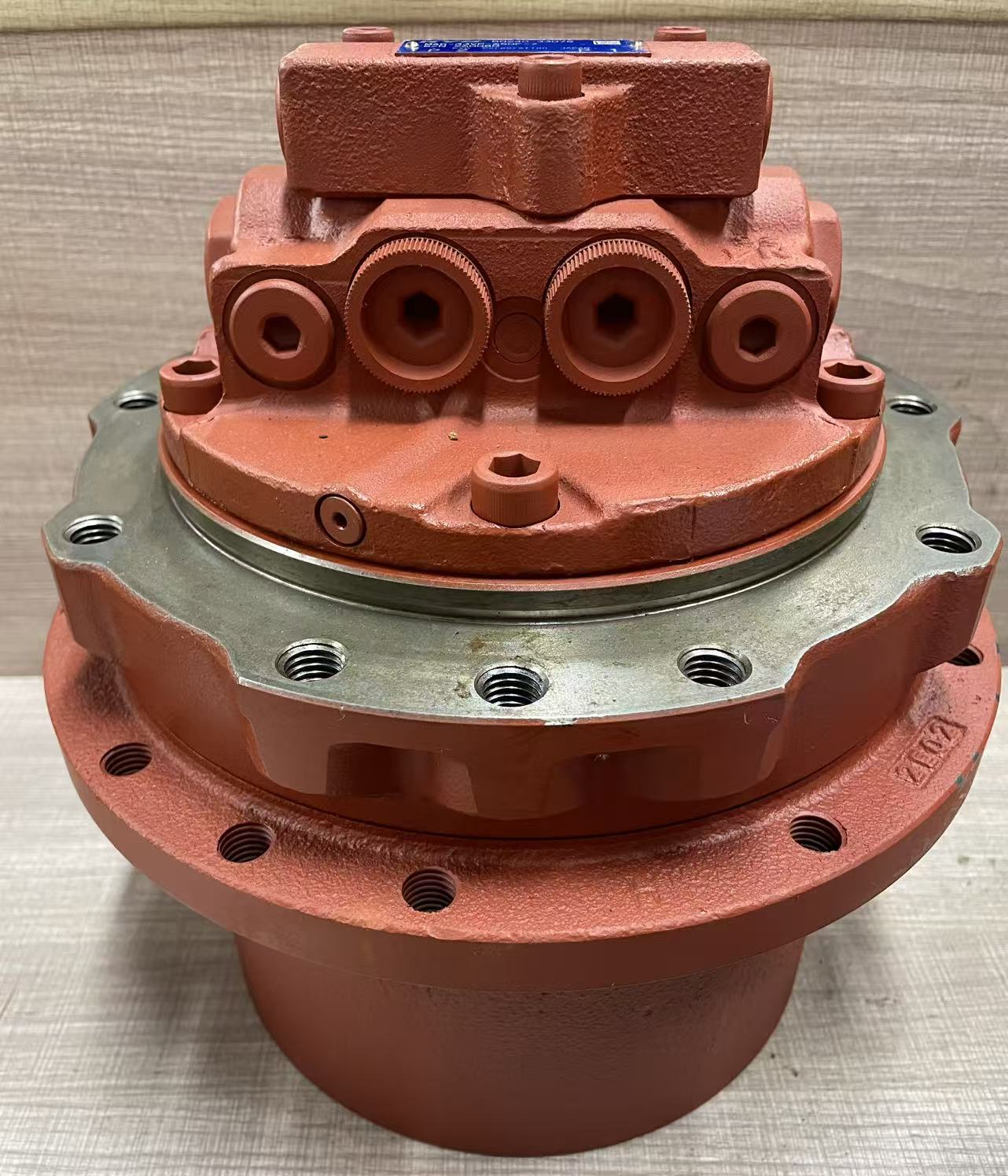 Import kubota U55 KX57 163 165 travel motor OEM KYB