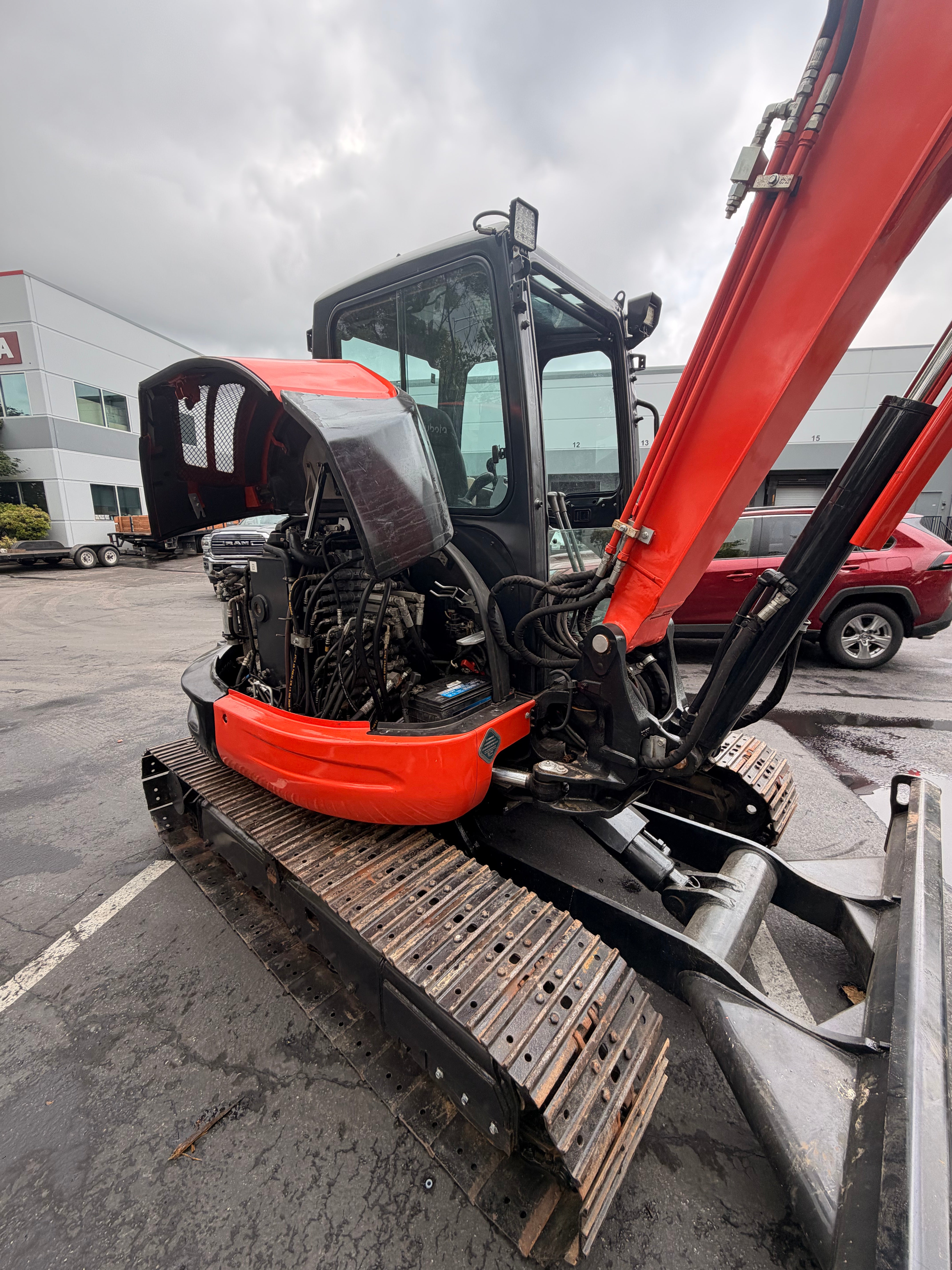 Kubota KX057
