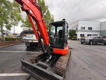Kubota KX057