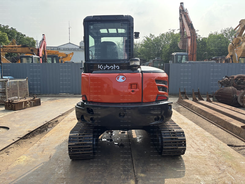 KUBOTA KX057-4